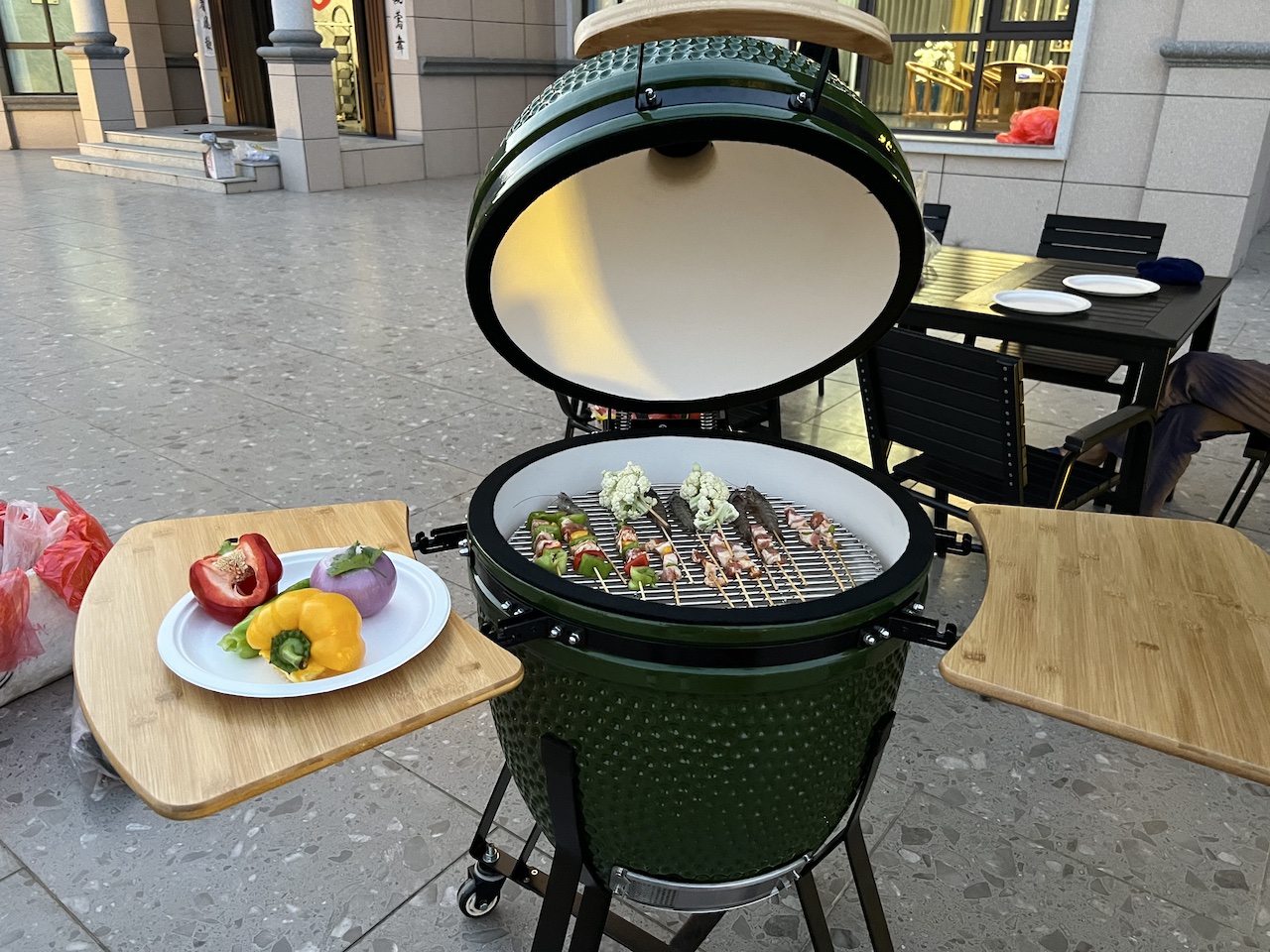 Exploring the Wonderful World of Ceramic Barbecue Ovens